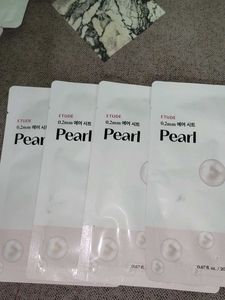 Etude Pearl Face Mask.