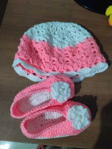 Crochet Baby Hat & Booties Set