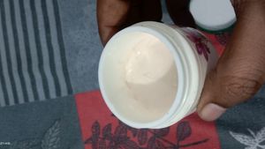 Biotique Anti Aging Cream - Saffron Youth
