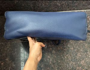 Victoria&#39;s Secret Tote Bag ( With Flaw)