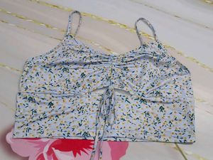 (800)Floral Cami Crop Top