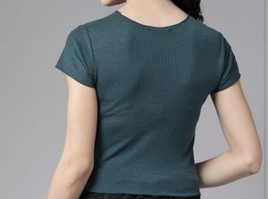 Roadster Women Fitted Crop Top