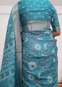 Teal Floral Print Saree With Blouse