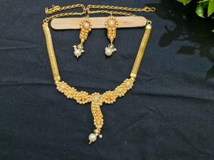 Gold & Pearl Necklace With Earrings