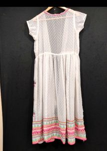 SRISHTI Floral Embroidered Ethnic Long Shrug
