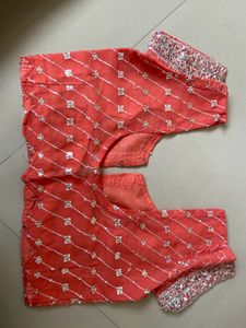 ❤🌸Beautiful Embroidered Coral Saree🎉
