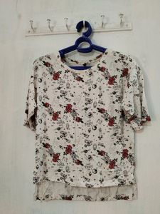 New RIO White 👕T Shirt With Beautiful Flora