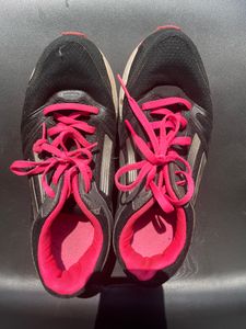 Orignal Adidas Shoes In Size 36 Black And Hot Pink