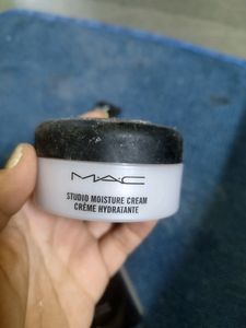 Mac Moisturize Cream