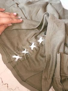 🟢Sale!!! Olive Crop Top🟢