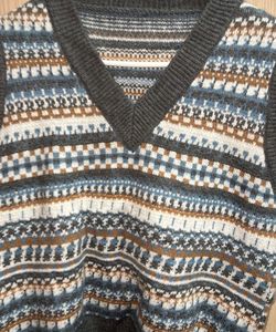 Patterned Knit Sweater Vest