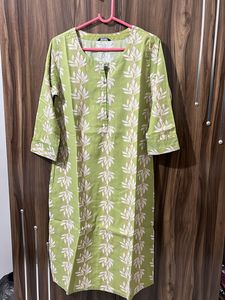 Fix Price Combo Of 3  Knee Length  Straight Kurti