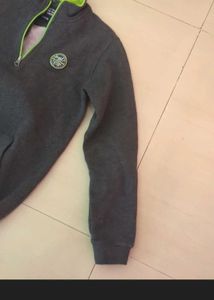 Stylish Gray Pullover Sweatshirt