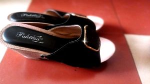 Black Pakeera Platform Slide Sandals