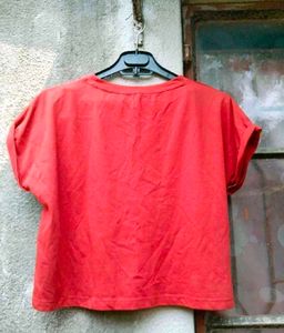 Red Short Sleeve Crop Tshirt