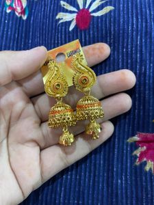 Golden Jhumki