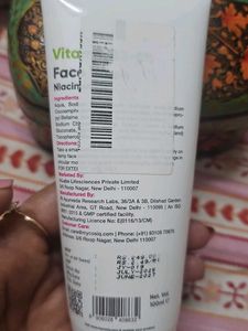 COSIQ Vitamin B3-5% Face Wash