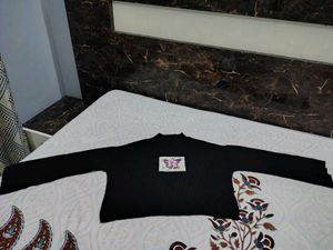Black Long Sleeve Top