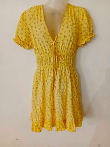 BEAUTIFUL YELLOW FLORAL DRESS