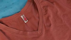 No Fuss L size Men Tshirt &amp; Khaki Casual Trousers