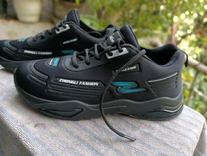 Black &#34;Foot &amp; Feet&#34; Fashion Sports Sneakers