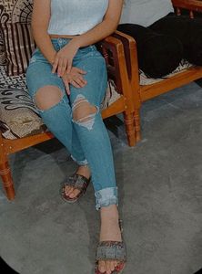 Blue Denim Skinny Fit Highwaisted Ribbed Jeans  Size 26-28waist