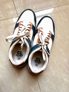 Carlton London Women Sports Colourblocked Sneakers