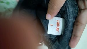 Urbanic Knee Cut Charcoal Black Jeans