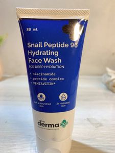 The Derma Co Snail Peptide Hydrating Face Wash