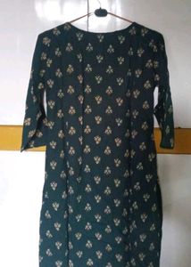 Dark Green &amp; Maroon Kurta Set
