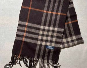 Unisex Authentic Burberry London  Check Scarf