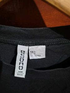 Combo Of H&amp;M Crop Tee &amp; UNIQLO Te