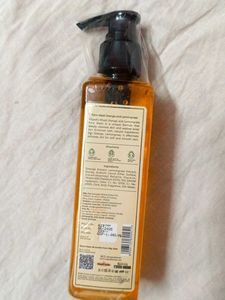 Facewash Cleanser Moisturizer Shampoo  Offer Sale