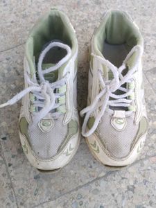 Used Sport Shoes