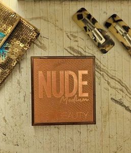 Huda Beauty Nude Medium palette.
