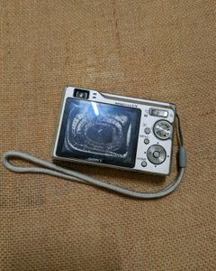 Sony Cybershot W80 - Untested (No Charger)