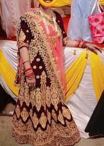 Designer Lahenga Choli With Net Dupatta