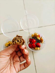Rose Glitter Bun Pin