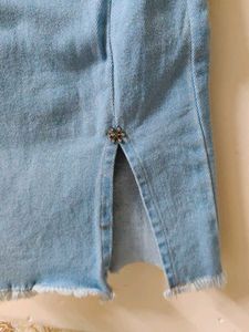 Light Wash Denim Jeans