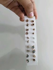 Set Of 10 Studs