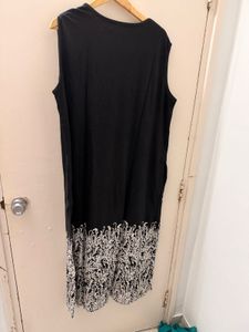 Sleeveless Dress with Floral Print