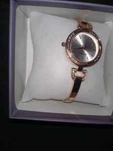 Dhubi Watch