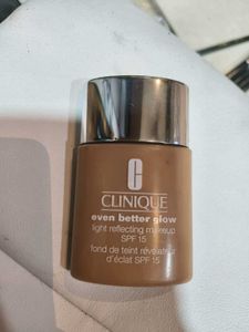 Clinique Even Better Glow Foundation
