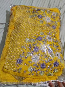 💛✨READY TO WEAR SAREE WITH SHRUG ✨💛