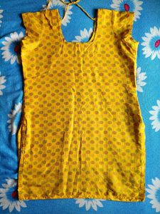 Polka Dotted Yellow Kurti