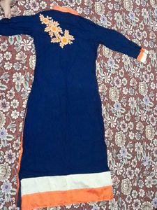 Elegant Blue Embroidered Kurta