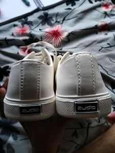 Original Zudio White Sneaker