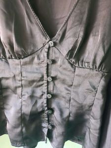 H&amp;m buff sleeves satin blouse