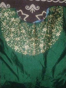 beutiful gown for festive wear
