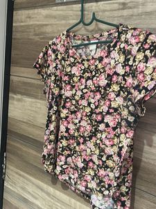 floral print top